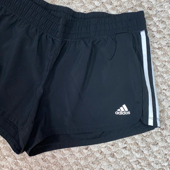 2 for $20 or 5 for $40
ADIDAS ATHLETIC SHORTS - MEDIUM - Picture 2 of 4
